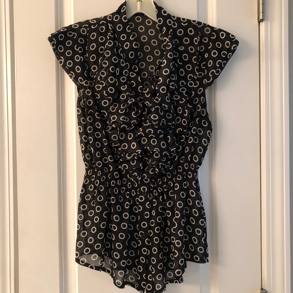 Forever 21 Sleeveless Ruffle Top, Black & White, M